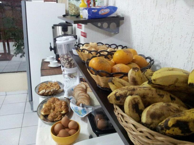 Hostal Casa Suiza Асунсьон Экстерьер фото