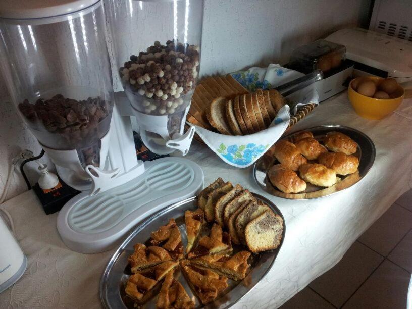 Hostal Casa Suiza Асунсьон Экстерьер фото